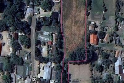 Teren de 5100 mp, în Central - 2