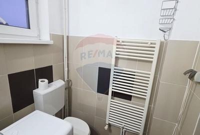 Apartament cu 1 camere de vânzare  Zona Carpați, Piatra Neamț - 7