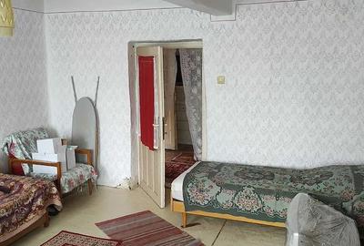 Casă cu 3 camere cu Teren 1700 Mp în Central - 3