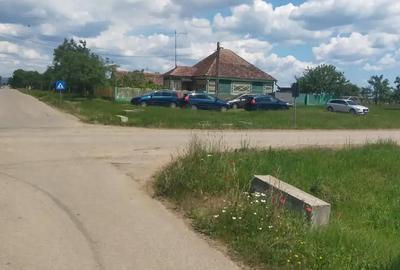 Teren de 2800 mp, în Alioș