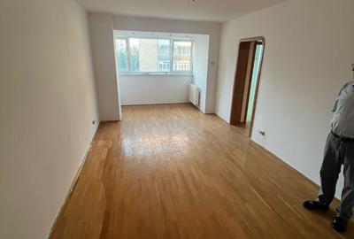 Tineretului Vis a Vis Parc,Apartament 2 camere - 4