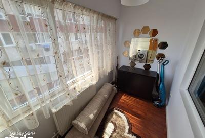 Apartament cu 3 camere decomandat în Central - 6