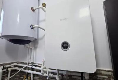 Casă cu 4 camere cu Teren 2000 Mp în Central - 2