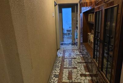 Apartament cu 4 camere decomandat în Central - 12