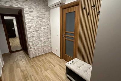 Apartament cu 3 camere decomandat în Central - 1