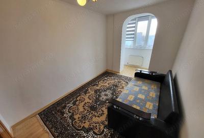Apartament cu 3 camere decomandat în P-ța Victoriei - 6