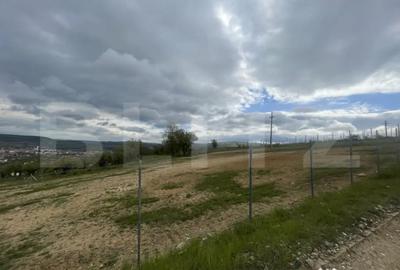 Teren de 2152 mp, în Central - 1