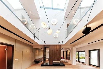 Casă cu Teren 2000 Mp în Torontalului