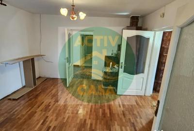 Casă cu 4 camere cu Teren 1200 Mp în Adjudeni - 1