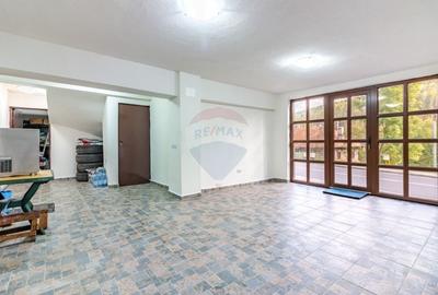 Vila/Pensiune de vanzare in Sinaia - 450 mp, langa Castelul Peles - 5