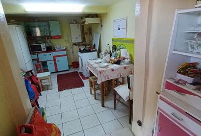 Casă cu 3 camere cu Teren 260 Mp în Central - 3