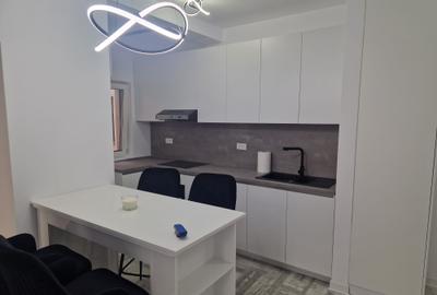 Apartament cu 2 camere semidecomandat, mobilat în Torontalului