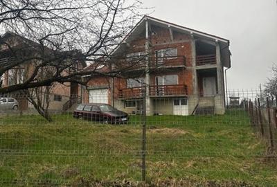 SATU NOU DE JOS, casa D+P+E 300mp , cu teren 21ari! - 32