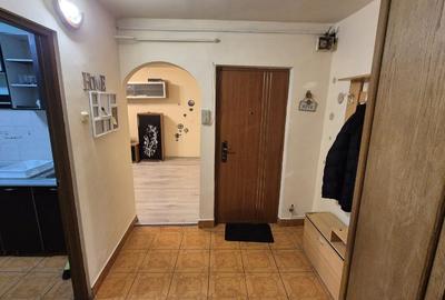 Inchiriez apartament doua camere in Micalaca zona 300 - 14