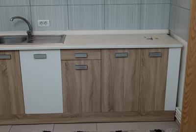 Garsonieră decomandată în Central - 2