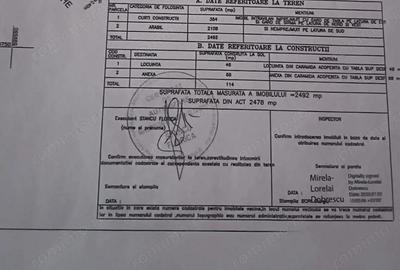 Casă cu 5 camere cu Teren 2500 Mp în Central - 1