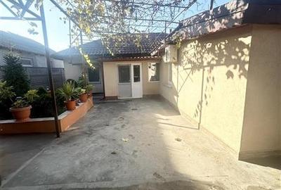 Casa Renovata si Mobilata Complet, amplasata pe un teren de 1300 mp, localitatea - 24