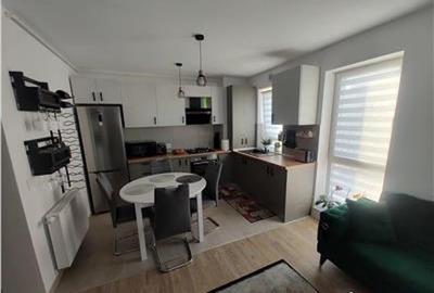 Apartament cu 2 camere, decomandat - zona Kasper - 2