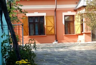 Casa parter plus Mansarda zona Ultracentrala, teren 550mp - 2