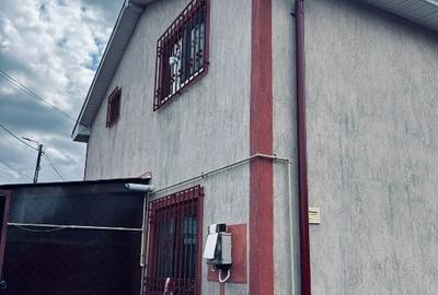 Proprietar vand casa P+M in Valu lui Traian - 3