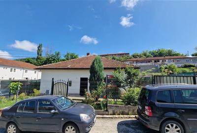 Casă individuală cu 6 camere cu Teren 834 Mp în Muncitoresc - 2