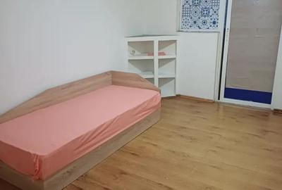 De inchiriat apartament situat in Valcea etaj 1 nord strada Doctor Hacman - 5