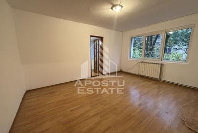 Apartament cu 2 camere in zona Sagului, centrala proprie, etajul intai - 2