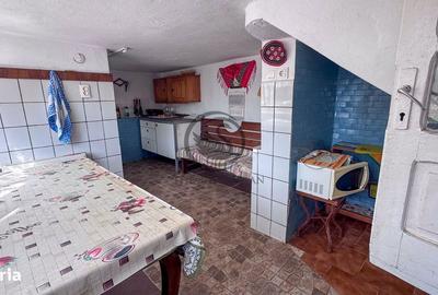 Casă cu 4 camere în Jercălăi - 3