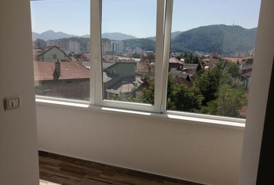 Apartament cu 3 camere decomandat, mobilat în Central - 7