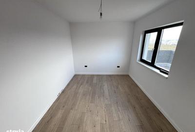 Casă cu 4 camere cu Teren 400 Mp în Miroslava - 9