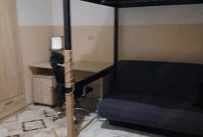 Garsonieră semidecomandată în Universitate