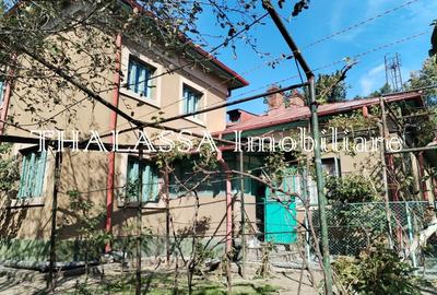 Casă cu 7 camere în 1 Mai