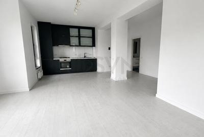 Apartament cu 3 camere decomandat în Pipera