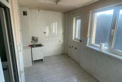 Garsoniera spatioasa, 32 mp, etaj intermediar, Zona Parang - 5