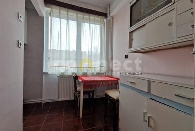 Vanzare apartament  cu o camera /etaj 2 /  Zona Ultracentrala - 2