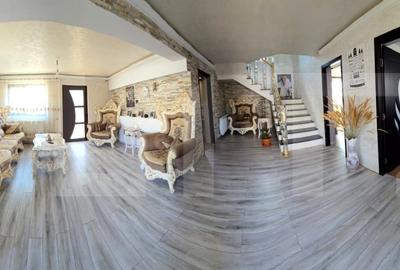Casa cu 5 camere + garaj , situata in Valea Ursului - 4