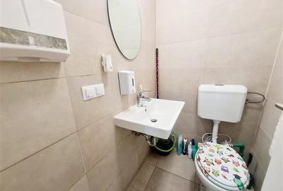 Spațiu comercial, de 55 mp, în Tractorul - 6