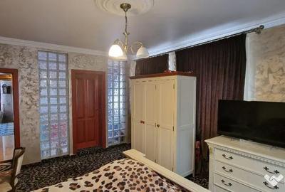 Casă cu 6 camere cu Teren 698 Mp în Sânmartin - 4