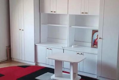 Apartament cu 2 camere semidecomandat în Ostroveni - 2