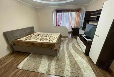 Apartament cu 2 camere în Apărătorii Patriei