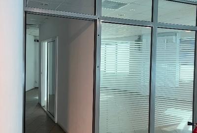 Birou, de 550 mp, în Central - 4