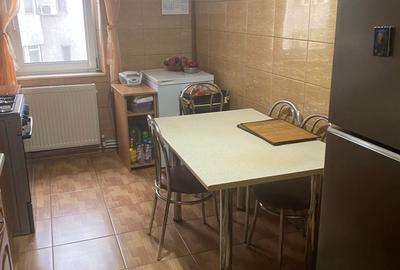 Apartament 2 camere decomandat, zona Km 5 - 7