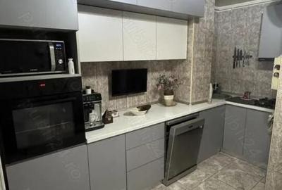 APARTAMENT 3 CAMERE DECOMANDAT CONFORT 0 ZONA TOMIS 3 - 6
