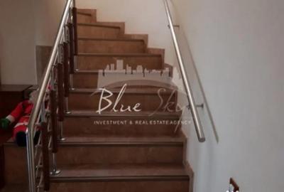 Casă cu 7 camere cu Canalizare în Km 5 - 12