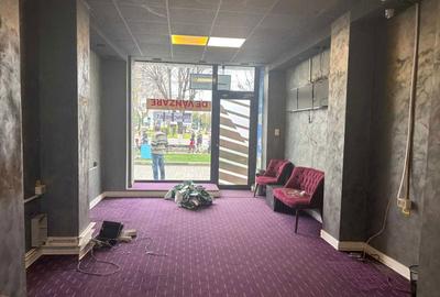 Spațiu comercial, de 45 mp, în Central - 7