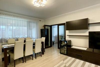 Casă individuală cu 7 camere cu Canalizare în Iris - 9
