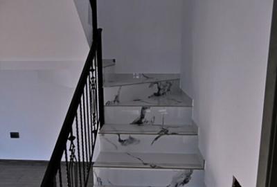 Casă cu 4 camere cu Canalizare în Păulești - 9