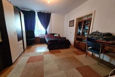 Casa si spatiul comercial Deva zona Centrala - 2
