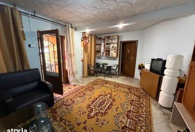 Casă cu 10 camere cu Teren 800 Mp în Costești - 6