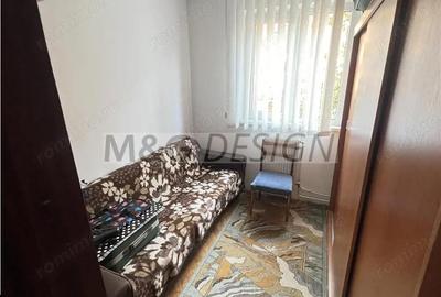 Apartament cu 4 camere semidecomandat în Central
